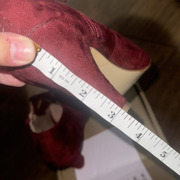 Journee Collection Footwear Heels - Picture 10 of 11